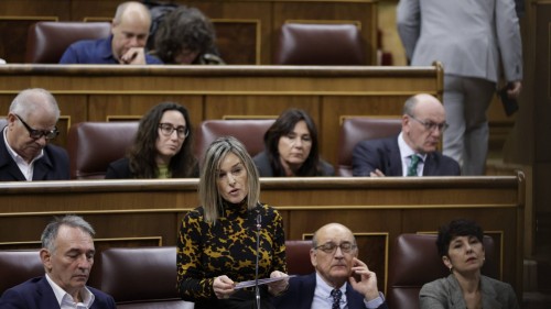 Sektore publikoko zerbitzu-kontratuak berrikusteko eskatu du Euskal Taldeak, LGSra egokitzeko