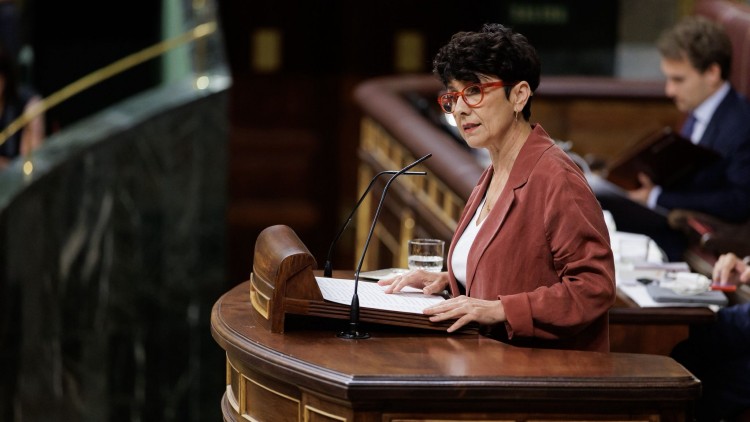 Madrilen nagusitu den bando-politika gaitzetsi du Vaquerok, eta Sánchezi galdetu dio legegintzaldia 